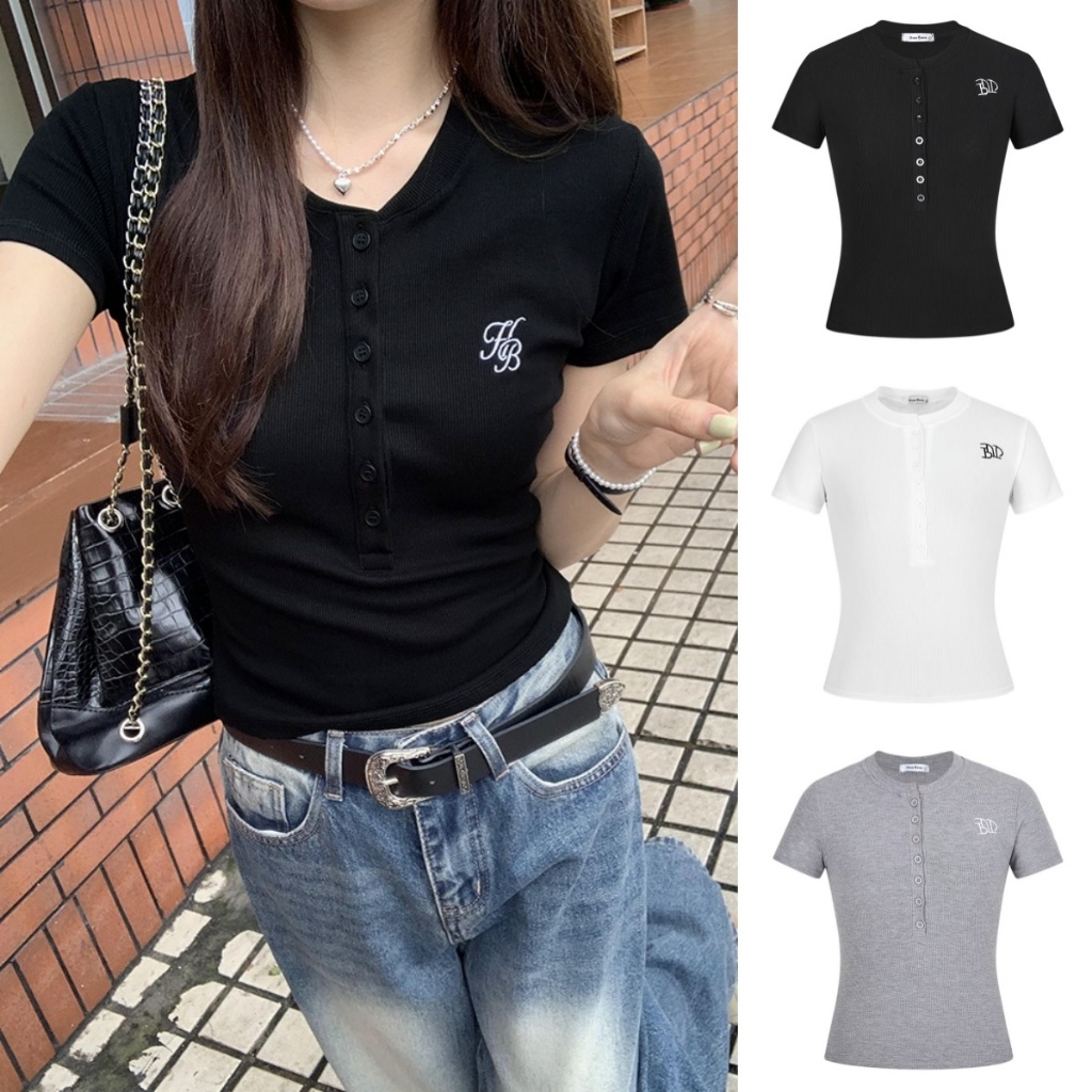 Beryl พร้อมส่ง เสื้อยืดแขนสั้นคอปกแบบเปิดบางสำหรับผู้หญิง ทรงพอดีตัวช่วยให้ดูผอม เหมาะสำหรับสาวเซ็กซี่