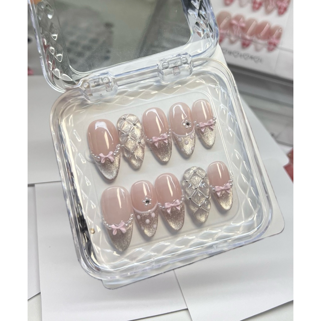 เล็บปลอมสีเจลแท้100% ✨ฟรีอุปกรณ์ติดเล็บครบชุด✨