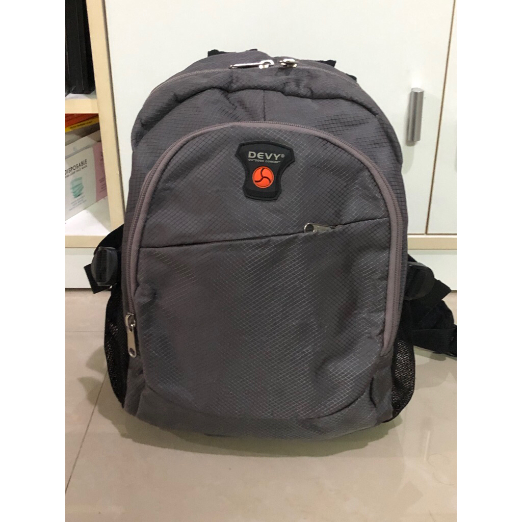 กระเป๋าเป้งานแบรนด์DEVYมือสอง
