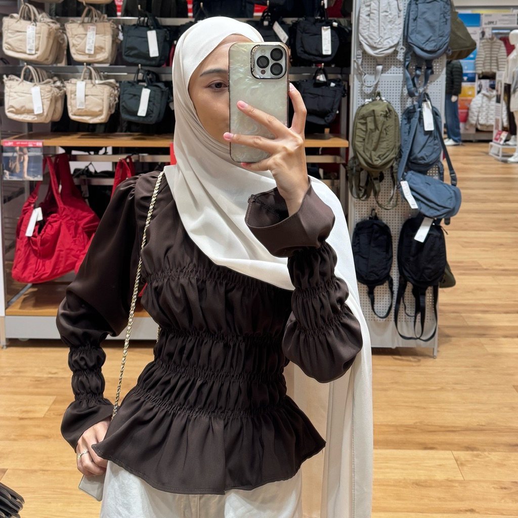 Bella top ( รุ่นผ้าพื้น )