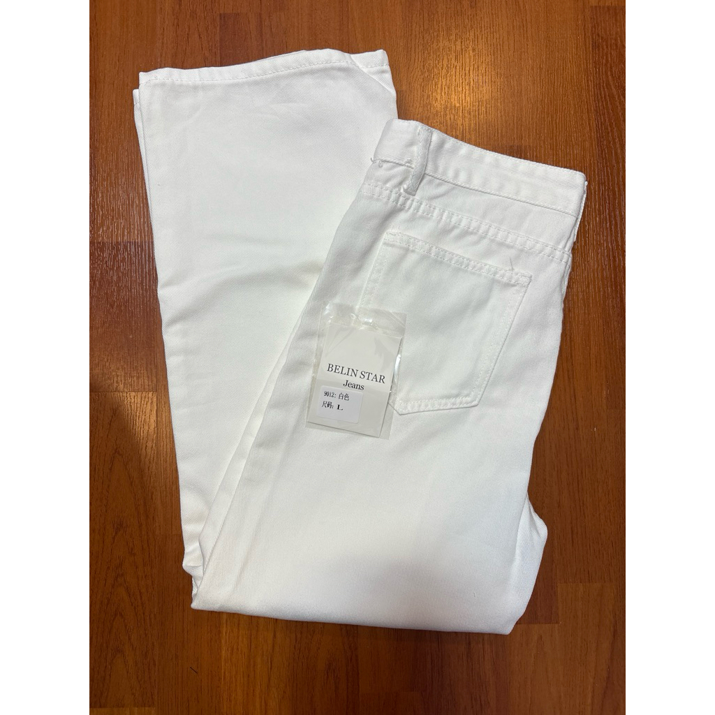 ส่งต่อ White Jean แบรนด์ BELIN STAR สภาพ 100% ทรงกระบอก