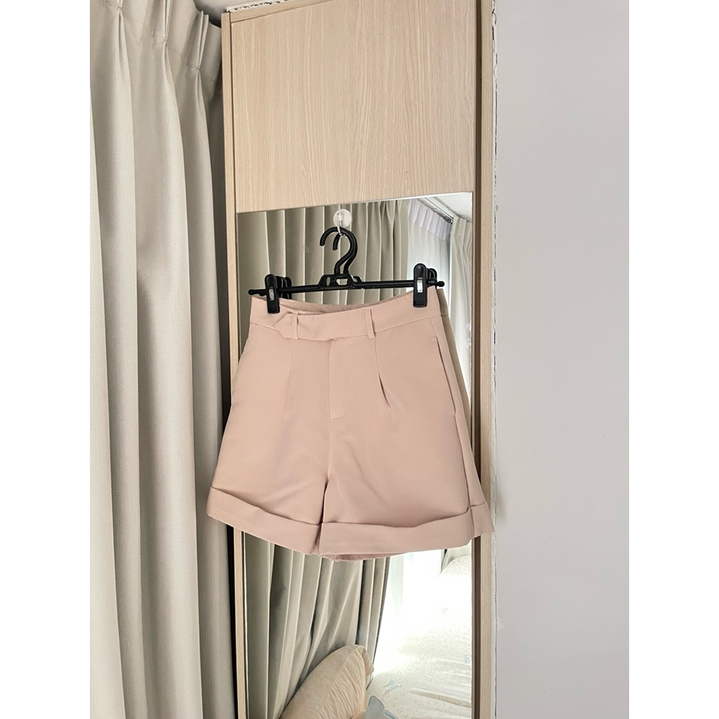 กางเกงขาสั้น ทรงน่ารัก มือสอง ป้าย HANA MILIN