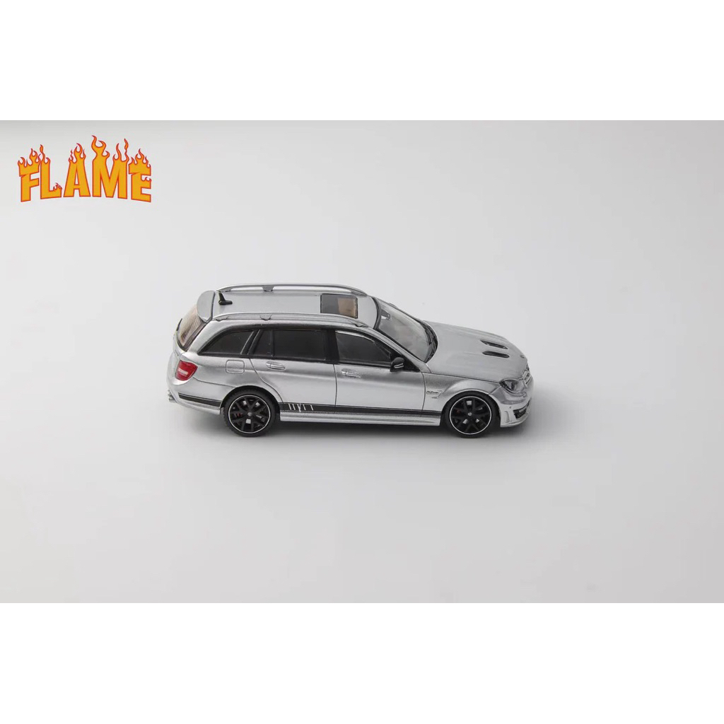 FLAME 1:64 MERCEDES BENZ C63 AMG EDITION 507 WAGON รถแวนเบนซ์ สีเงิน