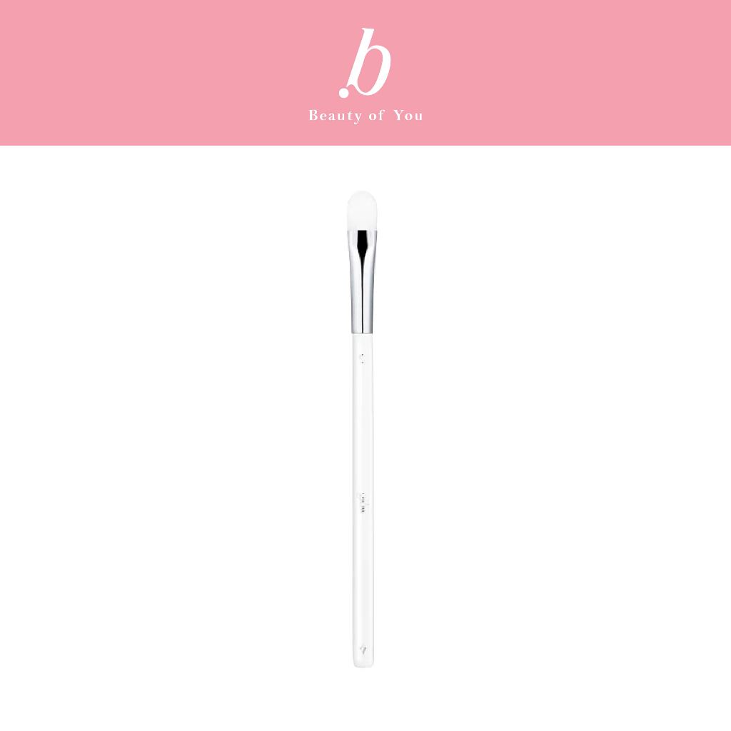 GLOW FLAT CONCEALER BRUSH C01 แปรงสำหรับคอนซีลเลอร์