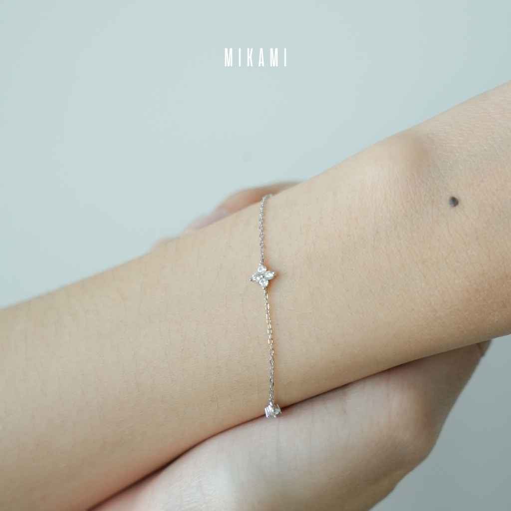 MIKAMI สร้อยข้อมือเงินแท้ 925 FLORA Bracelet