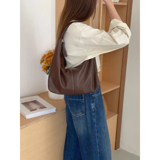 MUNÉE Zara Hobo กระเป๋าสะพายไหล่ กระเป๋าคล้องแขน