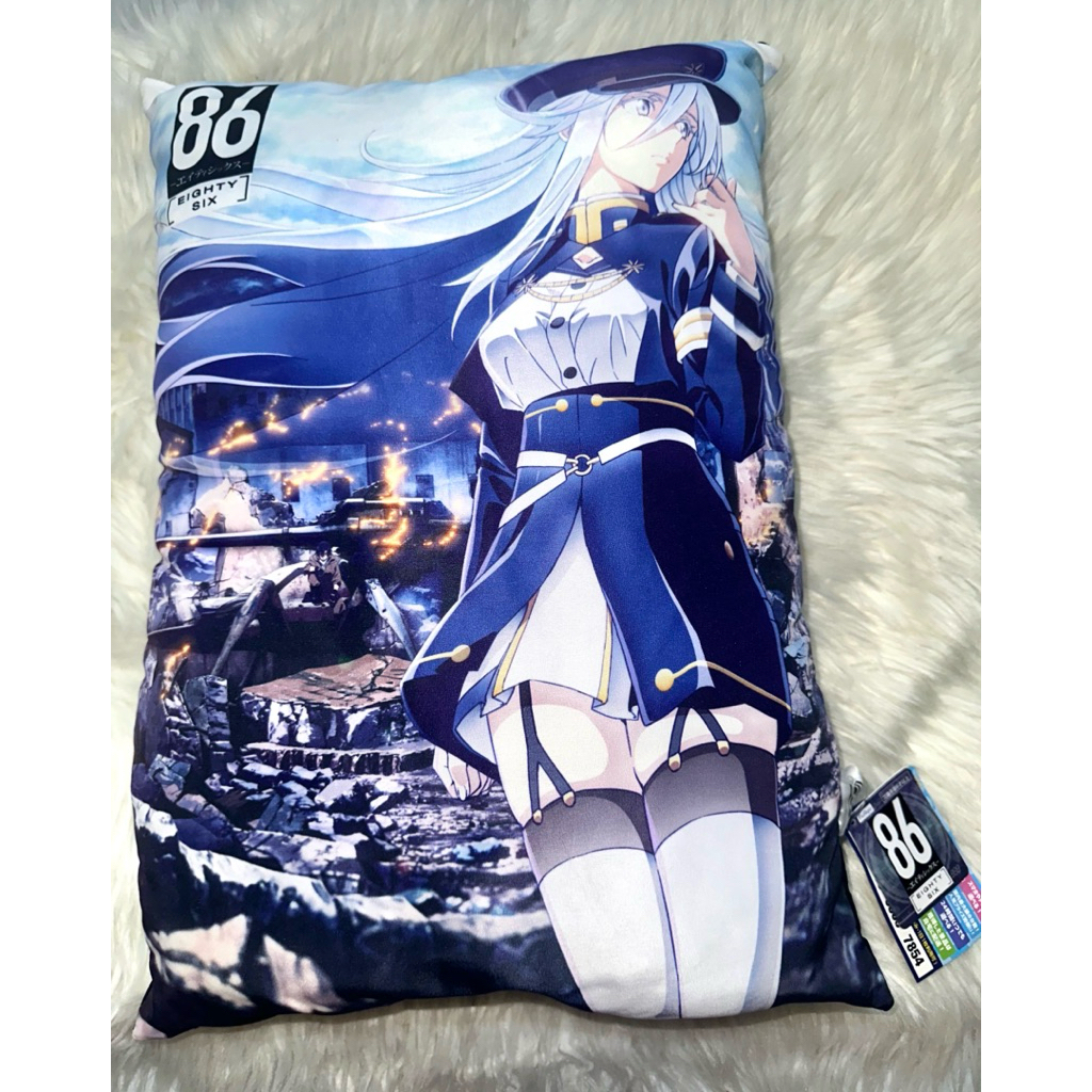 หมอน เอทตี้ซิกซ์ 86 eighty six , Lena เลน่า (วลาดิเลนา มิลิเซ่)