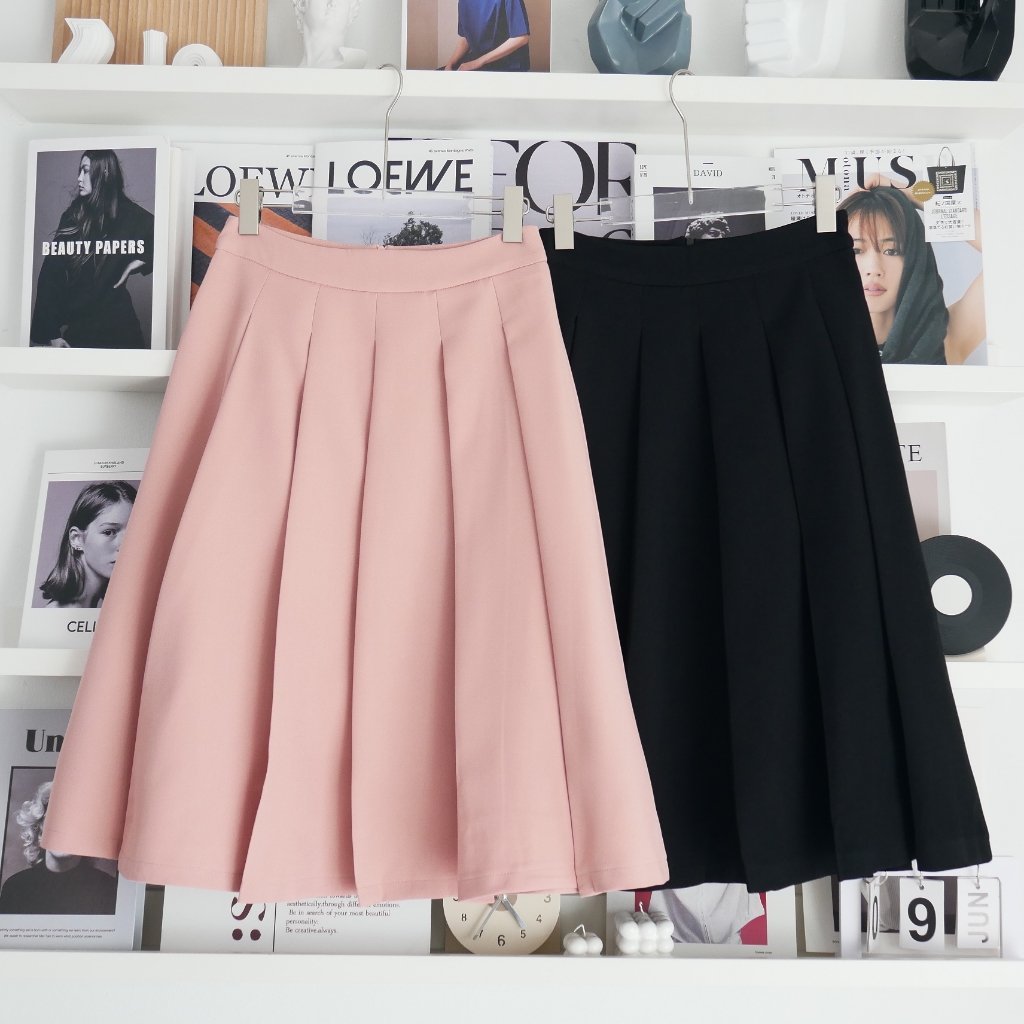 Lawyer Closet | [5321527-537152]  กระโปรงจีบใหญ่ ซิปหลังซ้อน กระเป๋าหลอก กระโปรงเอวสูง ดีไซน์คลาสสิค กระโปรงเอวสูงทรงสวย