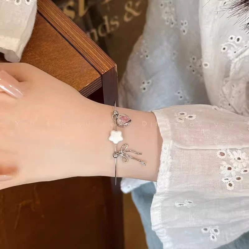 สร้อยข้อมือประดับโบว์ จี้หัวใจ สไตล์เกาหลี ผู้หญิง thumbnail 6