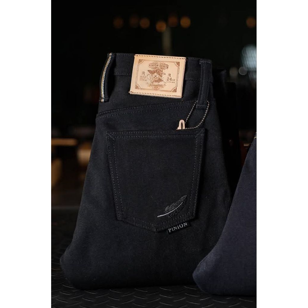 Pinion Denim 24oz BY Okayama Denim New 👿SUPER. BLACK X SLUB SUPER. BLACkมีกะบอกเล็กและกะบอกตรง