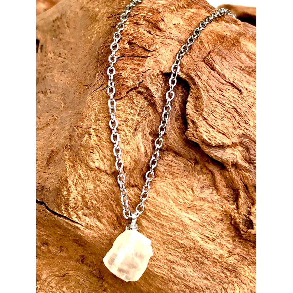 Natural Stone moon stone pandent handmade necklace✨✨✨