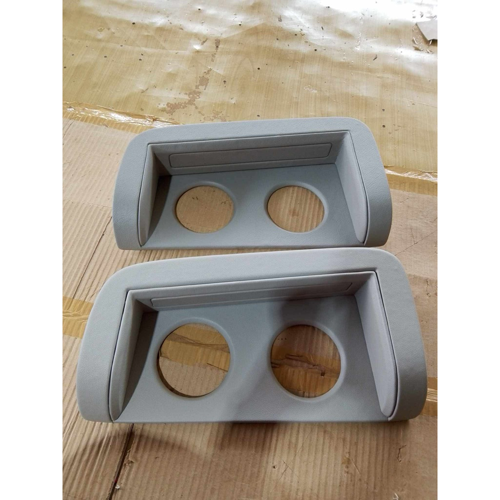 เกะวางแก้วหน้ารถสำหรับรถตู้คอมมูเตอร์ปี05-ปี2018 - รูปที่ 4