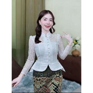 เสื้อลูกไม้อิตาลี่ รุ่นคอจีน กระดุมมุก เอวจีบ เก๋ๆ ใส่ออกงาน…