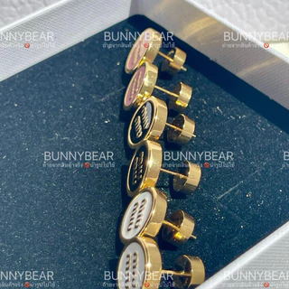 ต่างหู M.I.U. รุ่น ENAMELED METAL ด้านหลังปั้มชื่อแบรนด์