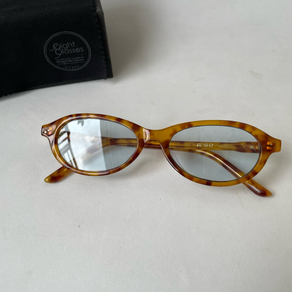 กรอบแว่นตาวินเทจ Be Sl.o -เลนสกันแดด UV400 -999 บาท