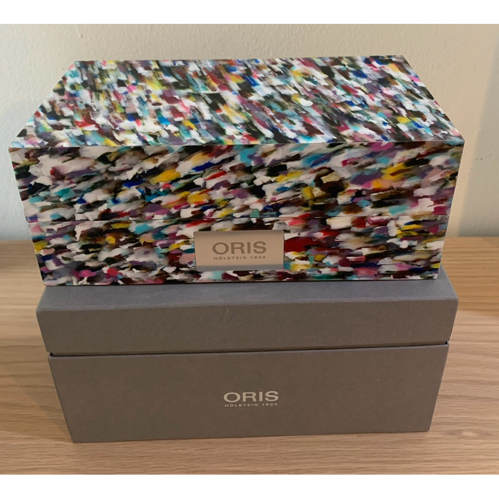 กล่องนาฬิกา Oris blue whale limited edition