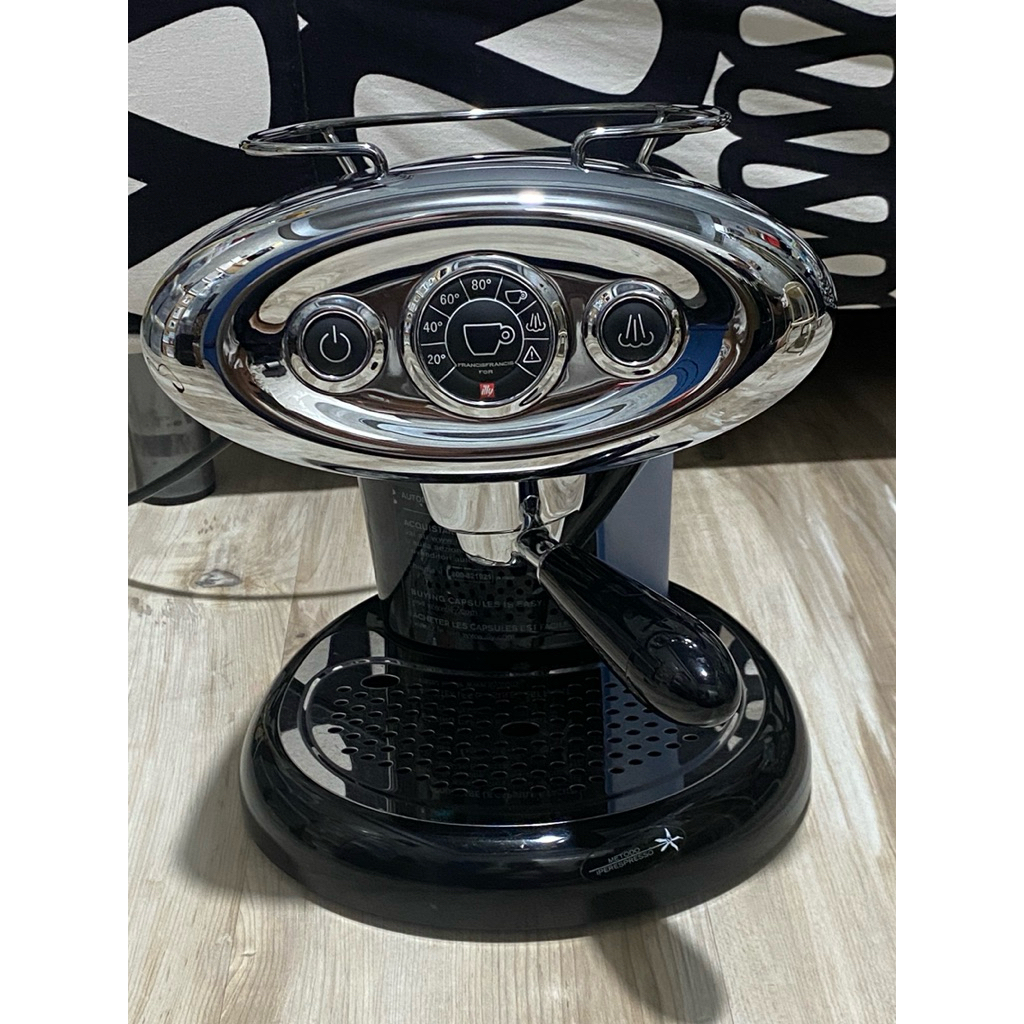 illy เครื่องชงกาแฟแคปซูล iperespresso สีดำ  iperespresso Coffee Machine Black มือ2 ของแท้ 💯% ใช้งานไ