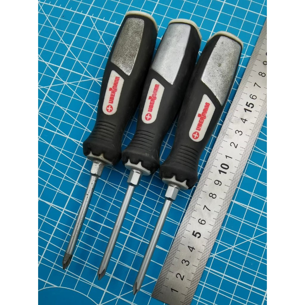 Ubermann รุ่นเก๋า ไขควงแฉก Ph1 วัสดุ CRV แข็งแรงทนทาน ของใหม่เก่าเก็บ ขนาด 75 MM มีสนิมและริ้วรอยตามสภาพ