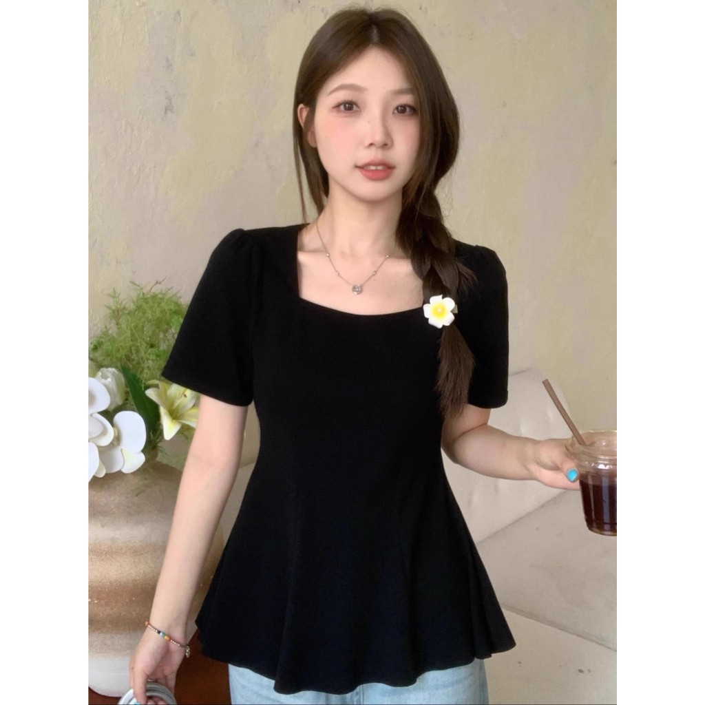 เสื้อยืดคอสี่เหลี่ยมแขนสั้นไหล่ตรง สไตล์ฝรั่งเศส พลัสไซซ์หน้าร้อน ปิดพุง ดูผอม หรูหรา แฟชั่นเก๋มีสไตล์