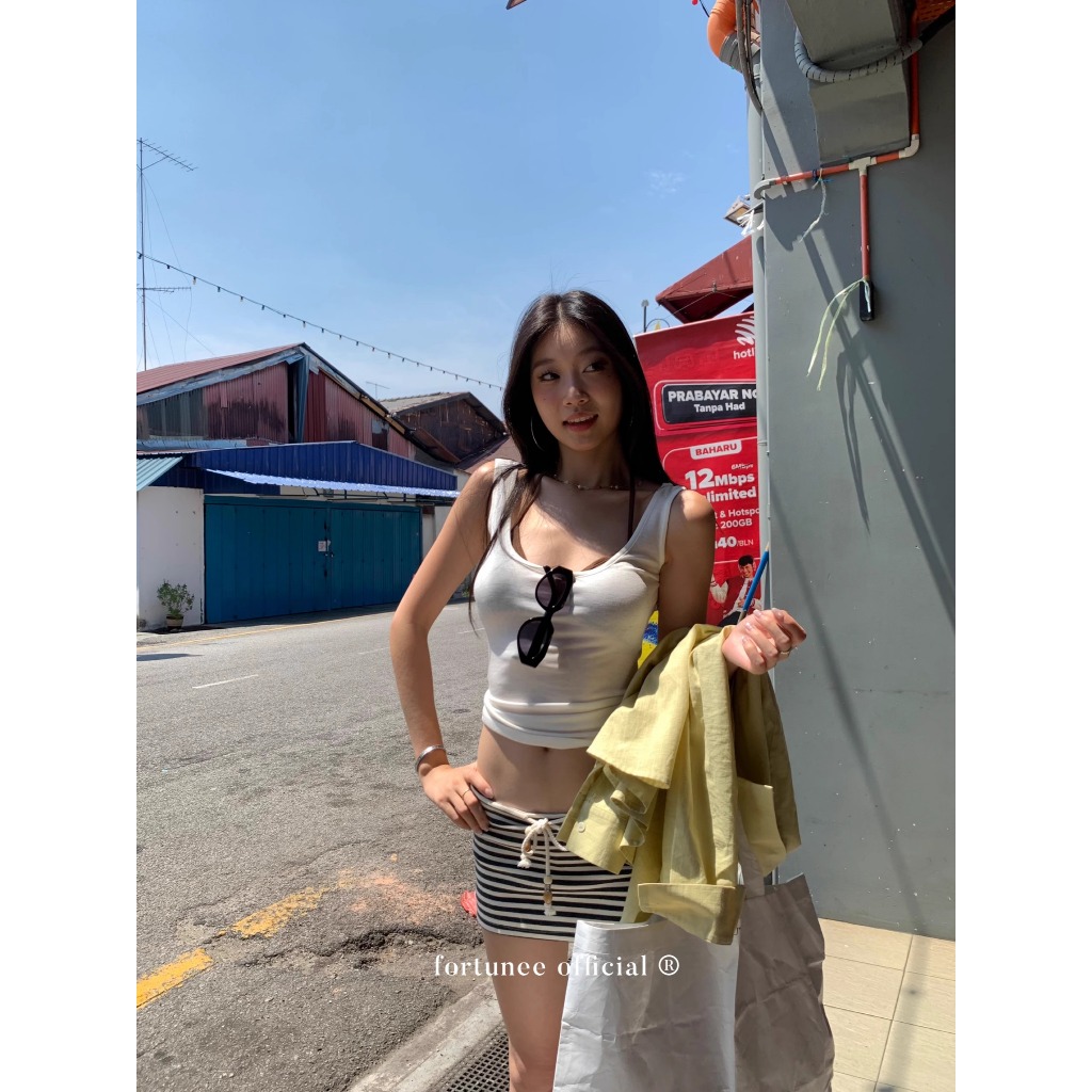 ❣Fortunee ❣เสื้อกล้ามผู้หญิงคอลึกทรงตัวU รุ่นบางสำหรับหน้าร้อน ทรงเข้ารูป ใส่ได้ทุกลุค ผ้านิ่ม