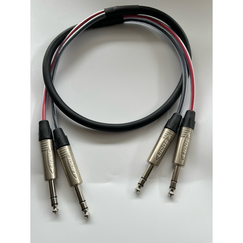สายtrs สเตอริโอหัวท้าย  L/R ทำจากสายมัลติค์2คอร์ของDynacomหัวของLidgeทั้งชุด