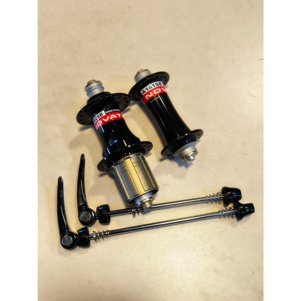 ดุมล้อเสือหมอบ Novatec F/R 32H สีดำ