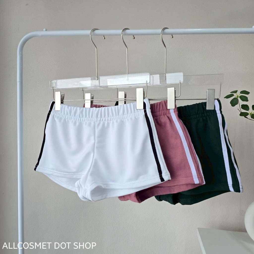 A.COSMET Hottie Short กางเกงขาสั้นๆ สาวฮอต แต่ง 2 แถบ น่ารักก็ได้ แซ่บก็ได้