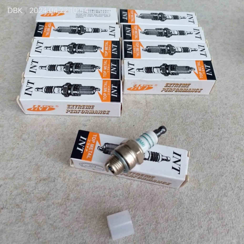 หัวเทียนเลื่อยยนต์ INT JAPANแท้ BM6A ปลายเข็ม ยี่ปุ่นแท้(10หัว1กล่อง)767เครื่องพ่นยา เครื่องตัดหญ้า2จังหวะ411 328 2