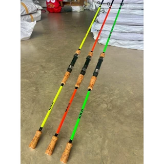 คันตันไฟเบอร์ รุ่นแมนต้า นีออน (MANTA NEON) เหนียวทน ( 2 ท่อน ต่อกลาง )