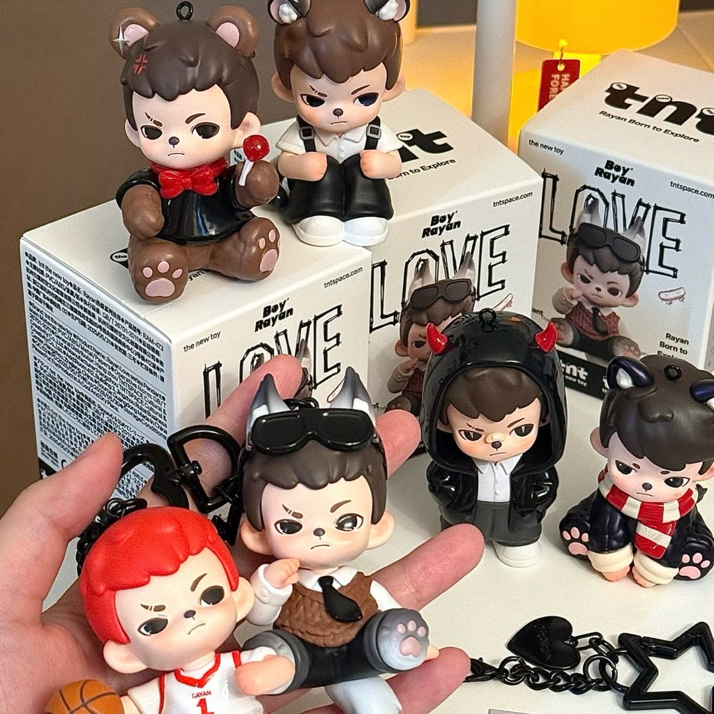 (👦🏻🏀กดในไลฟ์มีส่วนลด) แบบสุ่มพวงกุญแจ : Rayan Born To Explore