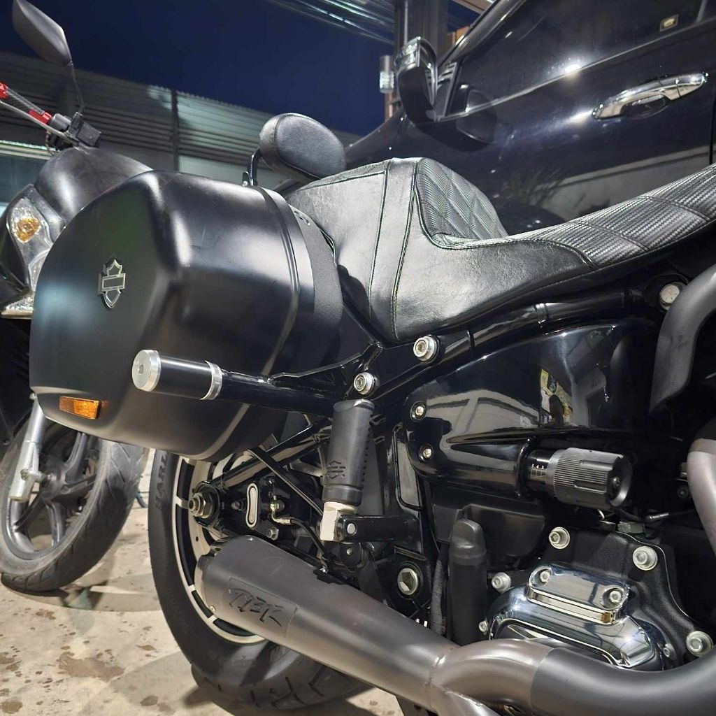กันล้มหลังเหล็ก SportGlide กันกระเป๋าหลัง สปอร์ตไกด์ SPGกันล้มแคทบาร์ Crash_Bar SoftailM8 HarleyDavidson