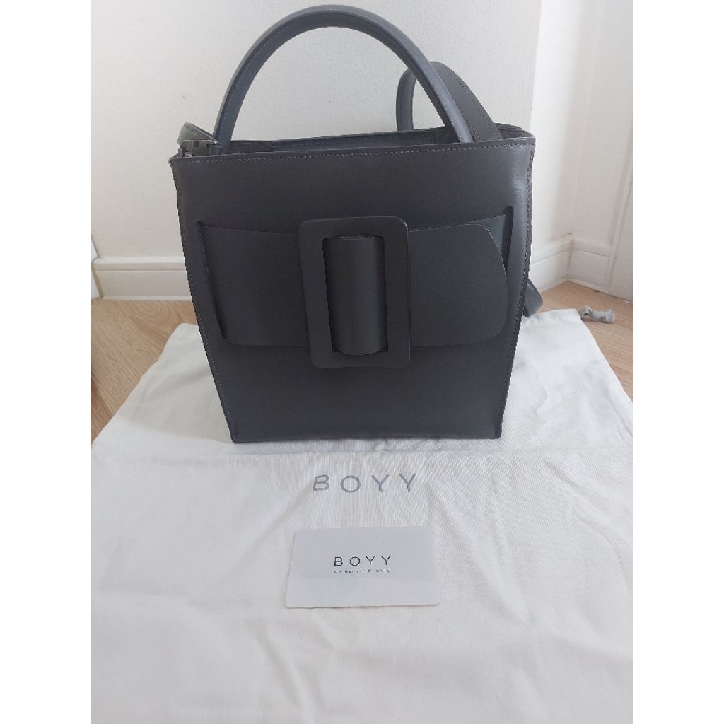 ส่งต่อกระเป๋า boyy สภาพดี