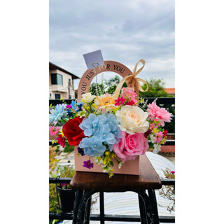 กระเช้าดอกไม้  ของขวัญรับปริญญา ของขวัญวันเกิด  ขึ้นบ้านใหม่…