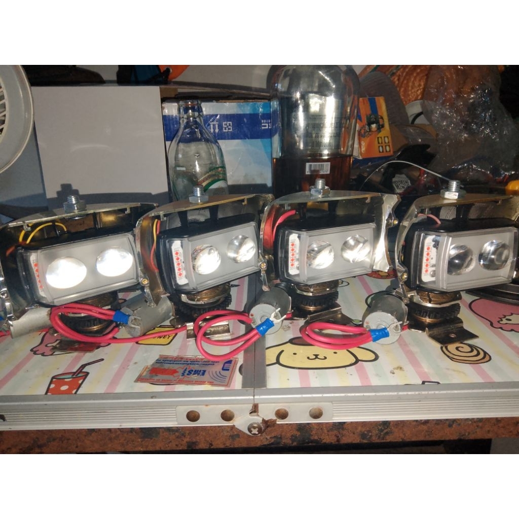 ไปหมุนLED LP 6000 รุ่น 60 วัตต์ ทนความร้อนแสงพุ่ง 4 ชุดพร้อมติดตั้ง