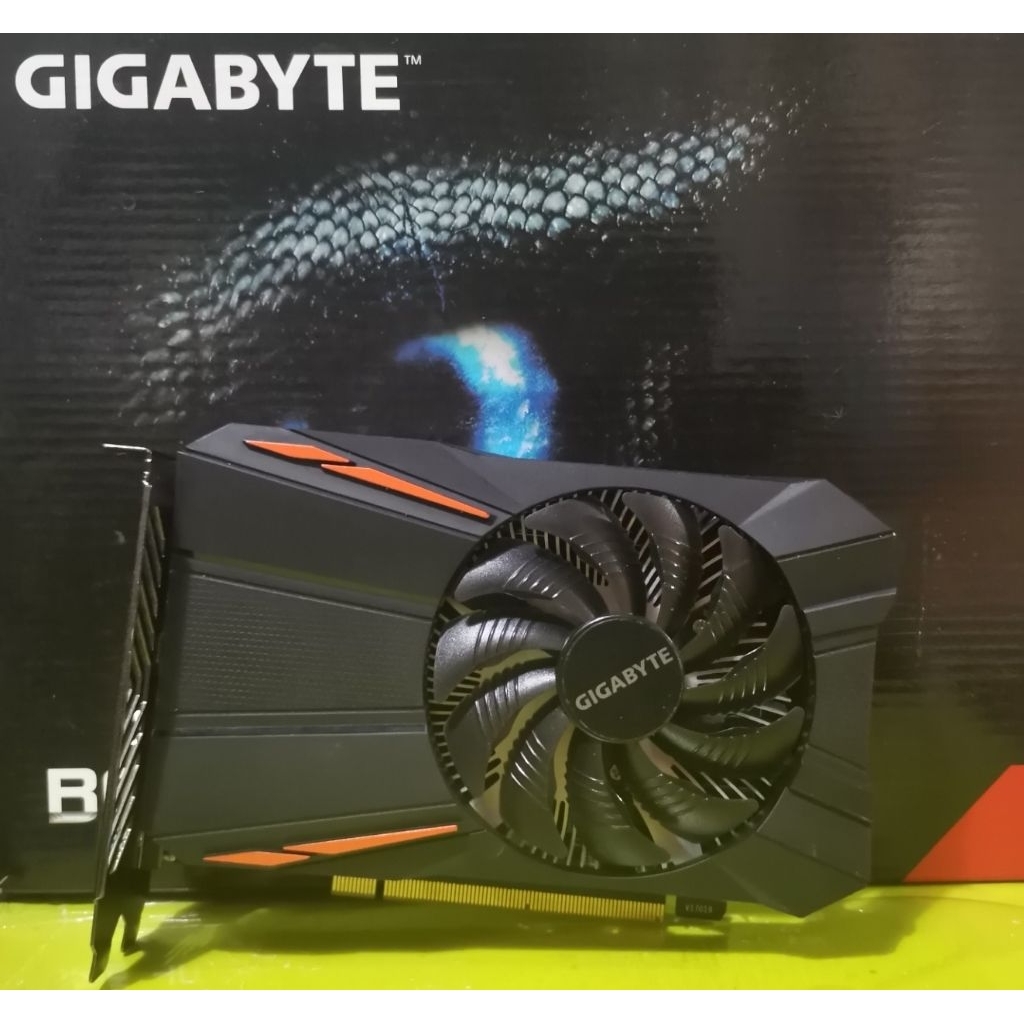 การ์ดจอ Gigabyte รุ่น AMD Radeon RX 550 2GB DDR5 ไม่ต่อไฟเลี้ยง (no box) สินค้ามือสอง ไม่มีกล่อง