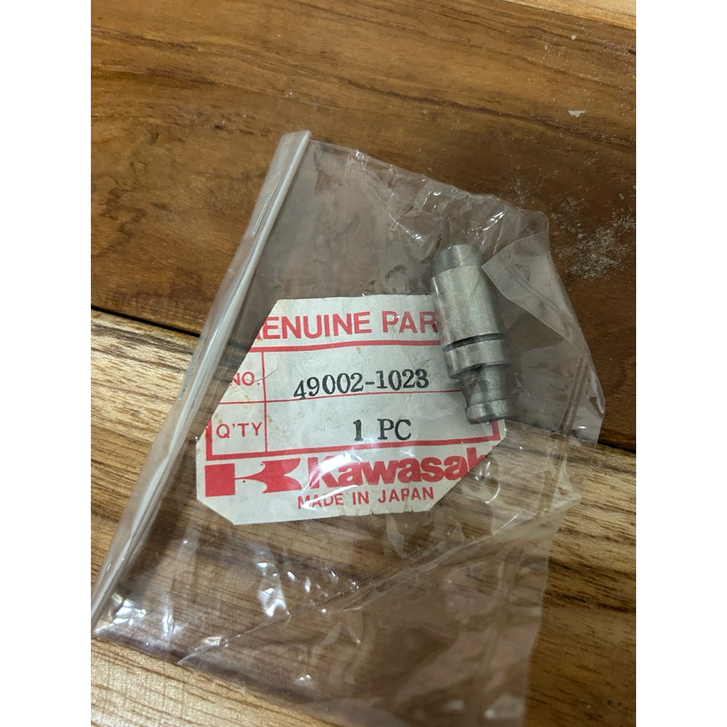 หลอดวาล์ว Kawasaki Joy AX1 แท้ ญี่ปุ่น