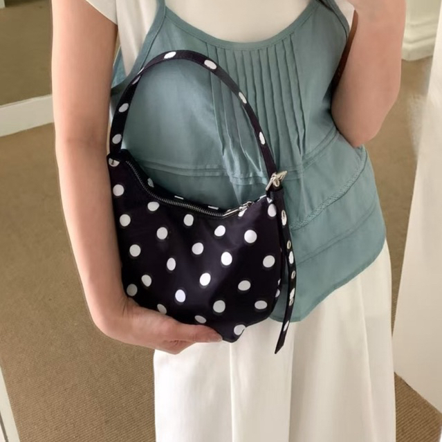 พร้อมส่ง💥Maggie - POLKA DOT BAG กระเป๋าผ้าไนลอน กระเป๋าผ้าลายจุด