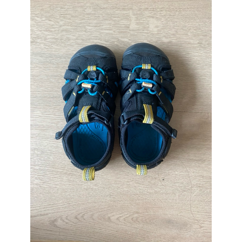 ส่งต่อรองเท้าเด็กมือสอง KEEN SIZE 18.5 CM หรือ 12US #รองเท้าKEENเด็กมือสอง #รองเท้าเด็กมือสอง #ของมื