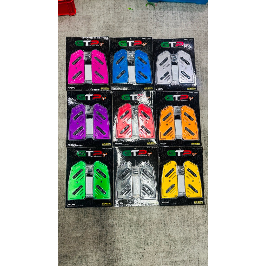 แผ่นวางเท้าหน้าตัวบนForza350