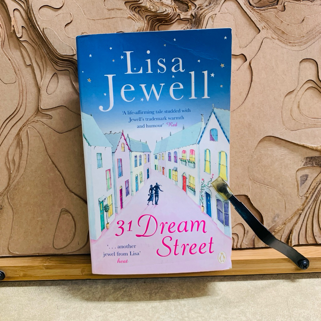 ผ174 Lisa: Jewell 31 Dream Street
