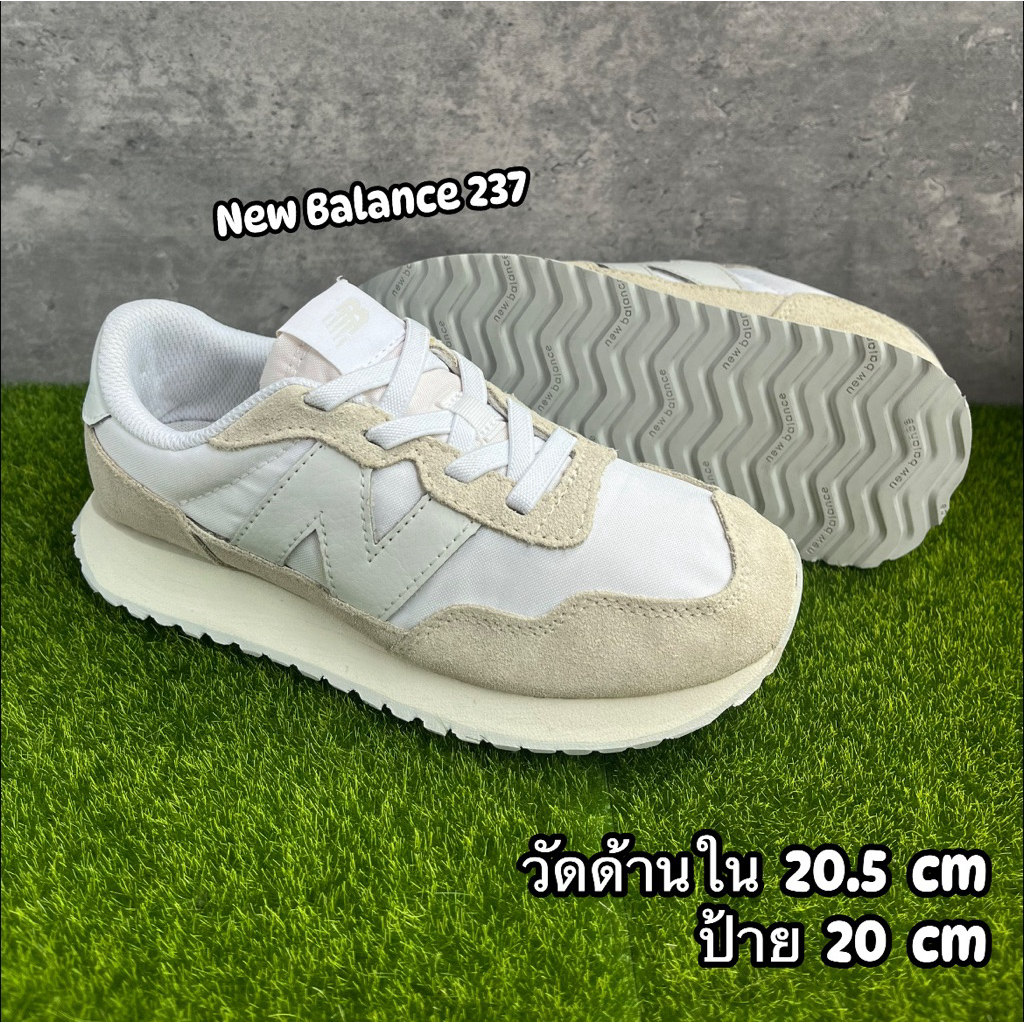 รองเท้าเด็กมือสองสภาพดี มือ 2 สีเทาขาว เชือกยืดสวมง่าย นิ่มมาก น้ำหนักเบา New Balance 327 20 cm