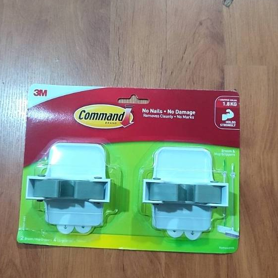 3M Command คอมมานด์ ที่แขวนไม้กวาด/ม็อบ