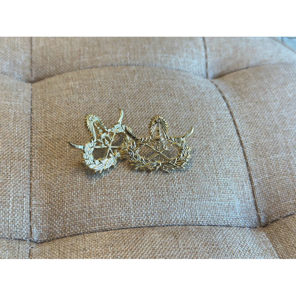 กนกคอโลหะ อส. สมาชิกอาสารักษาดินแดน