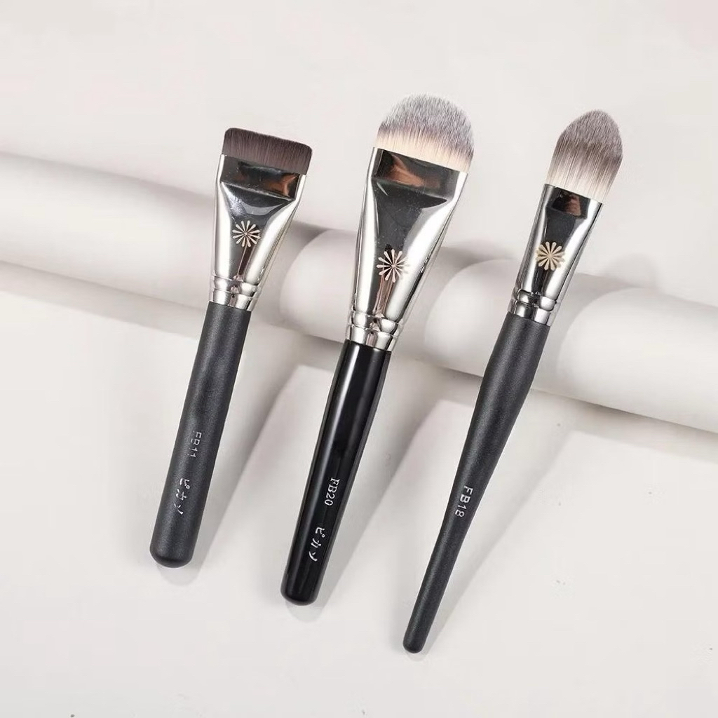 Piccasso แปรงแต่งหน้า อุปกรณ์สำหรับแต่งหน้า ขนนุ่มคุณภาพ