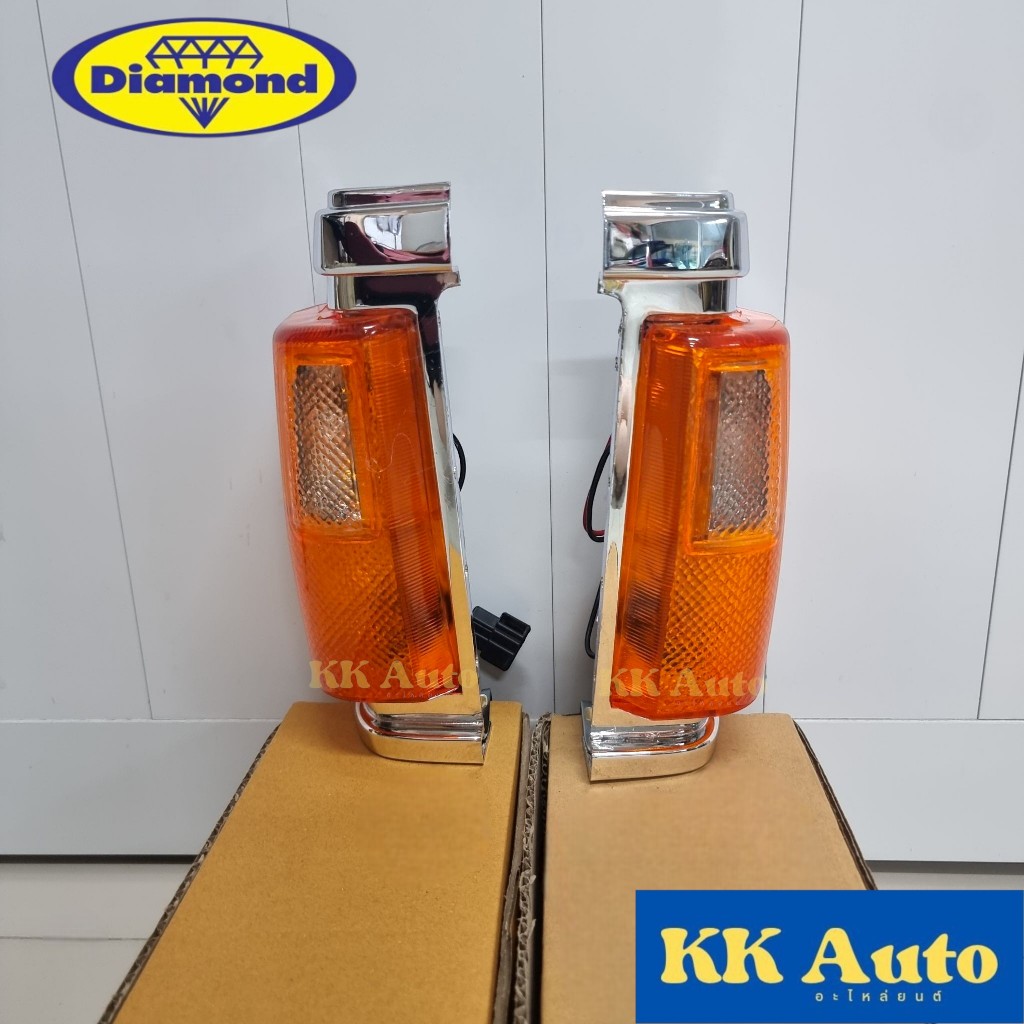 ตราเพชร ไฟมุม เสื้อไฟมุม นิสสัน บิ๊กเอ็ม ทีดี เลนส์สีส้ม ขอบชุบโครเมียม NISSAN BIG-M TD ปี 1986-1990