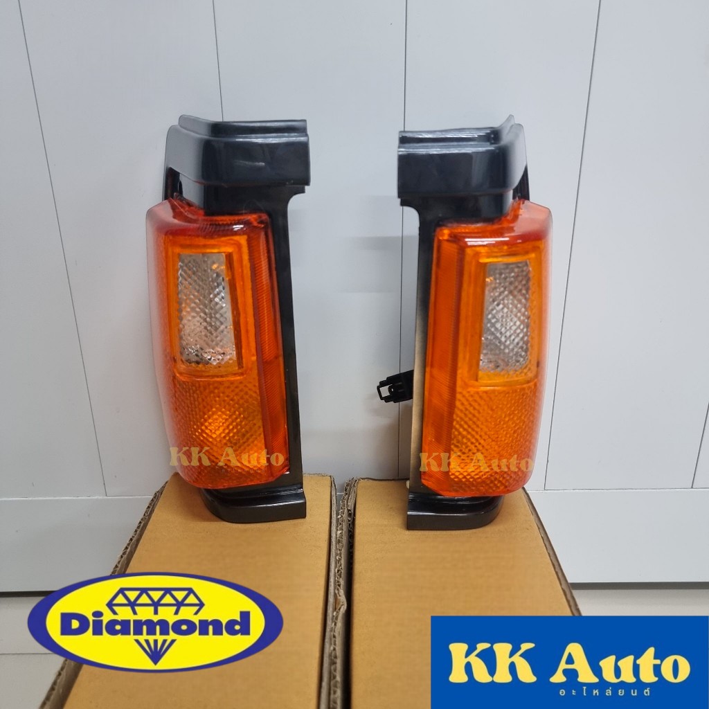 ตราเพชร ไฟมุม เสื้อไฟมุม นิสสัน บิ๊กเอ็ม ทีดี เลนส์สีส้ม ขอบดำ NISSAN BIG-M TD ปี 1986-1990