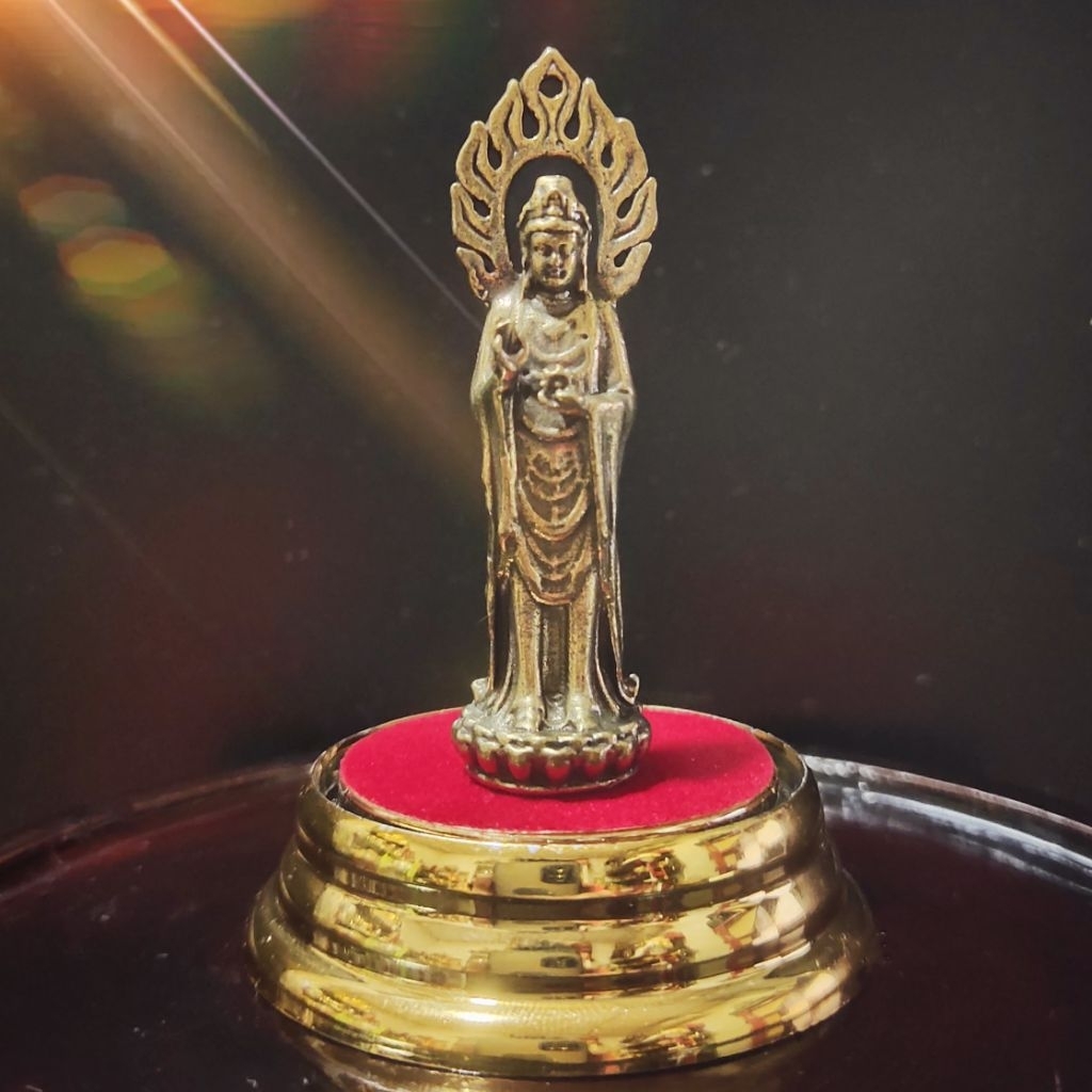 เจ้าแม่กวนอิม ปางประทานพร เนื้อทองเหลือง ขนาดฐาน3นิ้ว สูง10.5นิ้ว