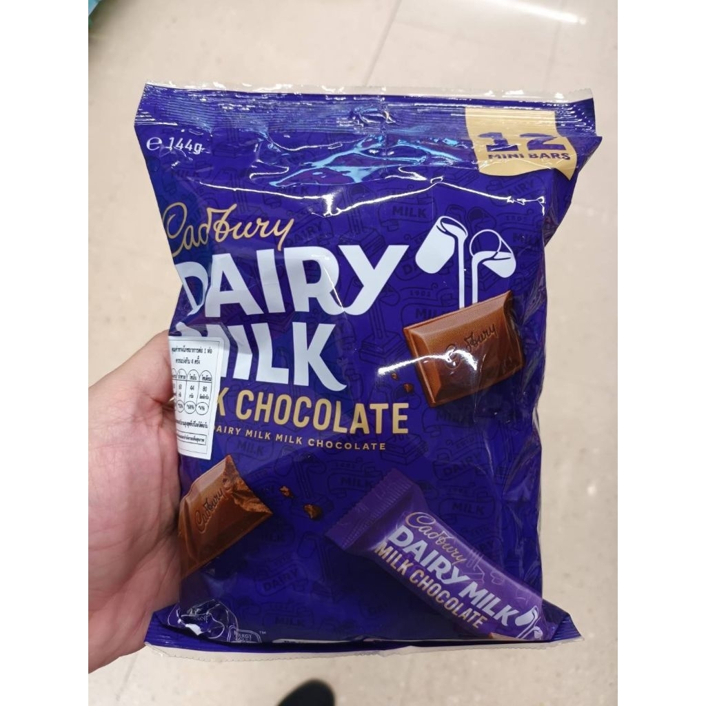 Cadbury  Dairy Milk Milk Chocolate 144g.ช็อคโกแลตนม 144 กรัม