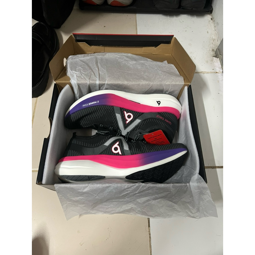 รองเท้าวิ่ง apex beat swift ไซด์ 43 EUR/2.75 CM