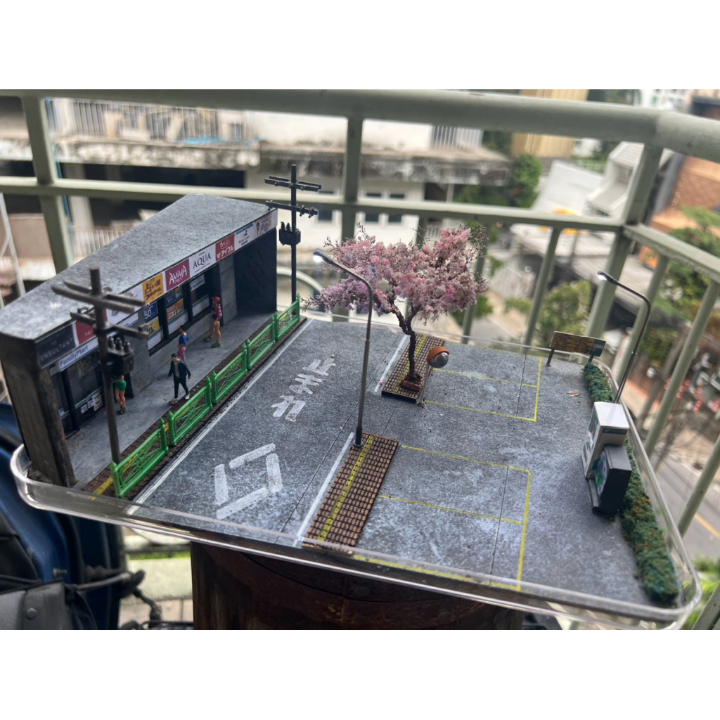 Diorama Familymart 1:64